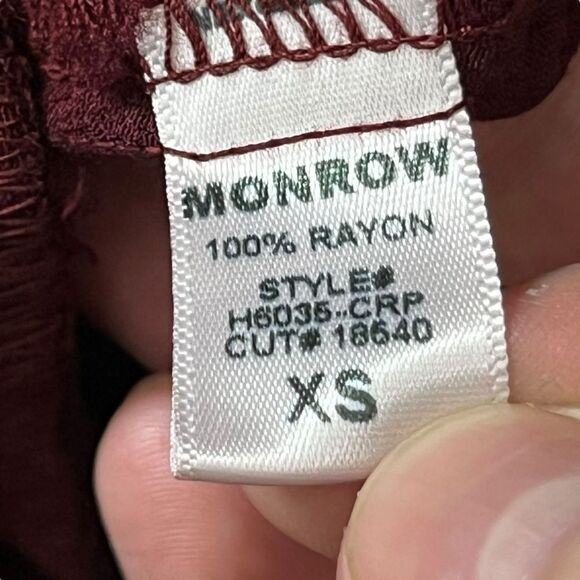 MONROW NWT Crepe Jumpsuit Women’s XS Bordeaux Long Sleeve Button Waist Work - Picture 12 of 12